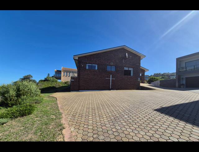 5 BEDROOM HOUSE FOR SALE IN DANA BAY